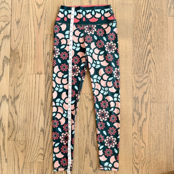 Hadley Pollet Women’s Peach Zinnia Oasis Leggings Size Small - Picture 4 of 10